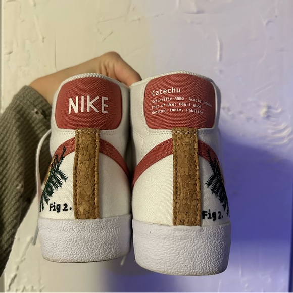 Nike Blazer Mid 77 Catechu Woman’s - Picture 2 of 7